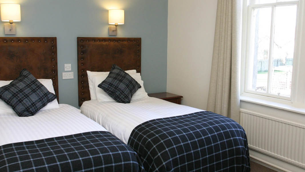 Dobbeltv�relse twin beds p� Craiglynne Hotel